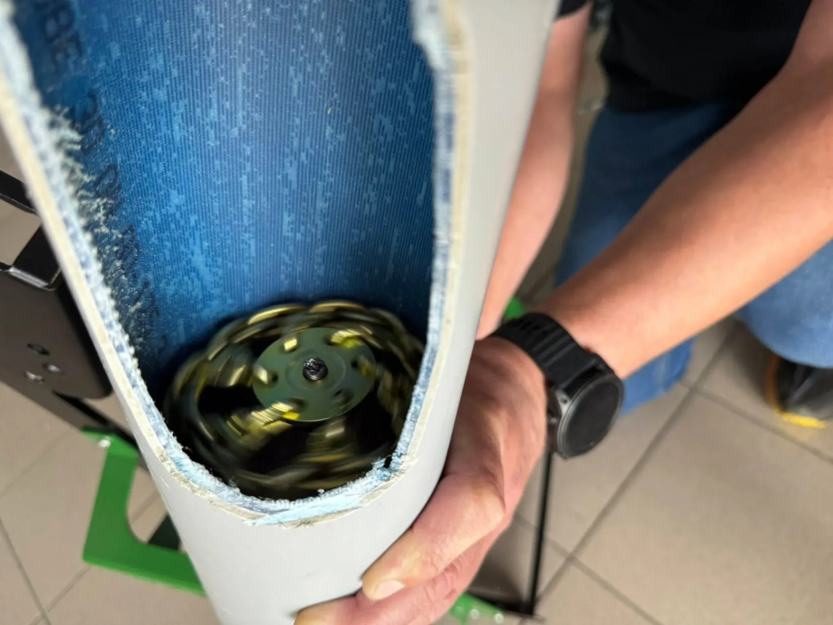 Čiščenje cevi z V8 High-Speed v praksi